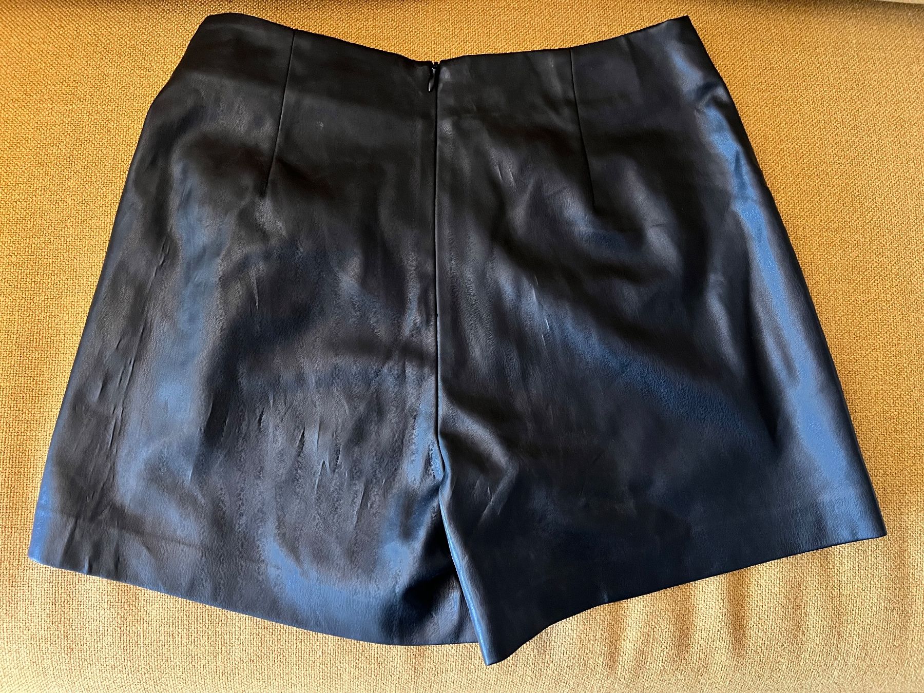 Stradivarius Gonne: Stradivarius Skort / Minirock / Shorts - Grösse 38 – Nuovo (secondo la descrizione) da Effretikon venduto da YaMn 1