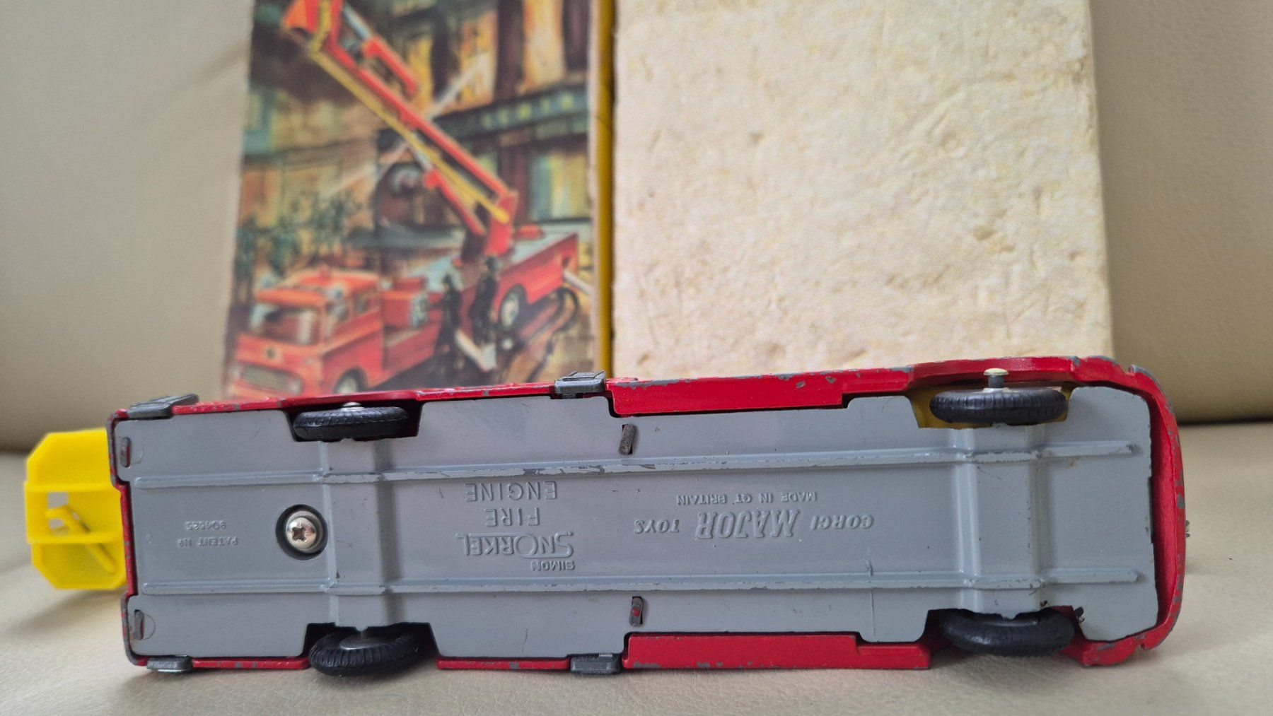 Corgi Toys Modellini d'auto: Corgi Toys MAJOR 1127 Simon Snorkel Fire Engine – Usato da Jona venduto da petzi2 6