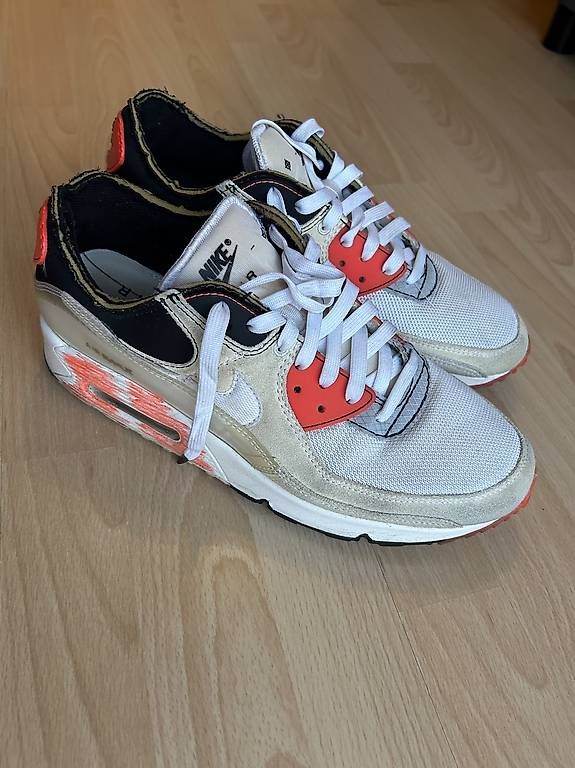 Nike Herrenschuhe: Nike édition spéciale taille 45 – Gebraucht aus boudry von jul_sv92