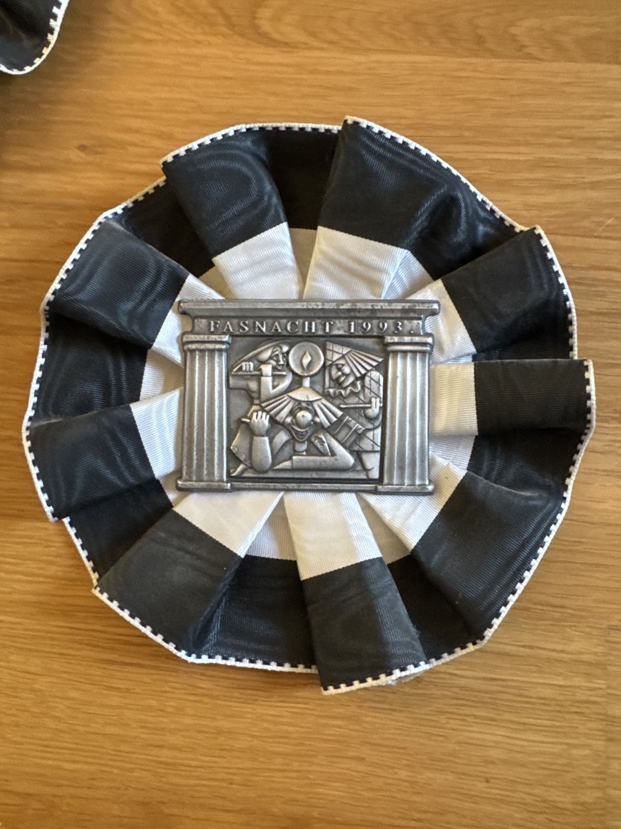 Placchette & Badge: Basler Zugblaggedde 1993 – Usato da Basel venduto da Tizi.L