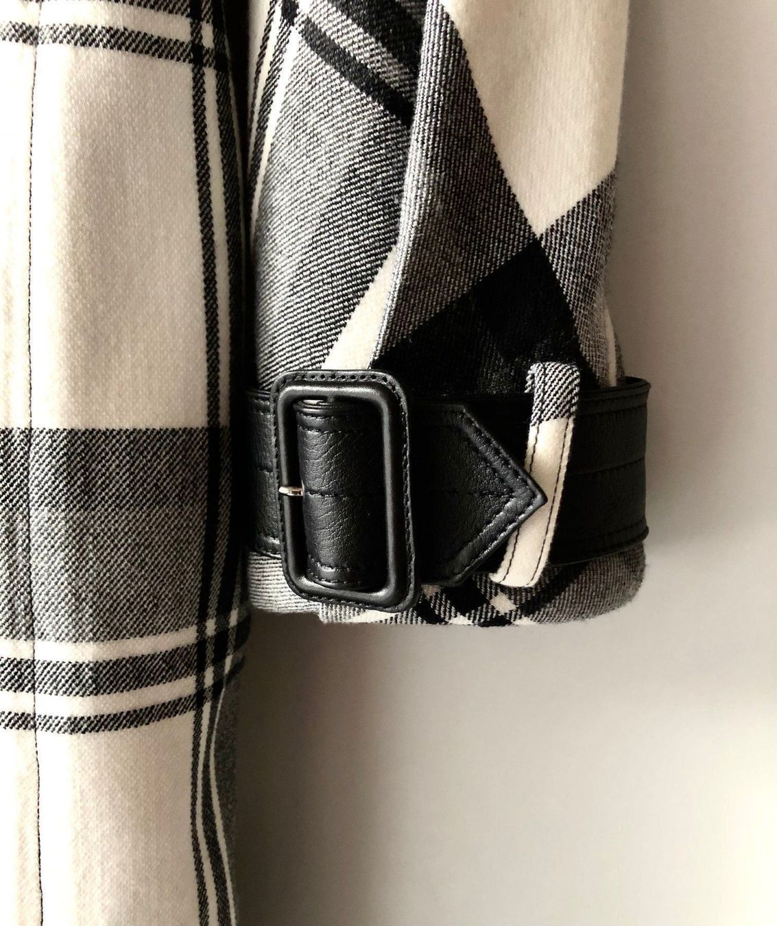 Burberry Cappotti: Original Burberry Prorsum Mantel – Usato da Etoy venduto da Airesun 3