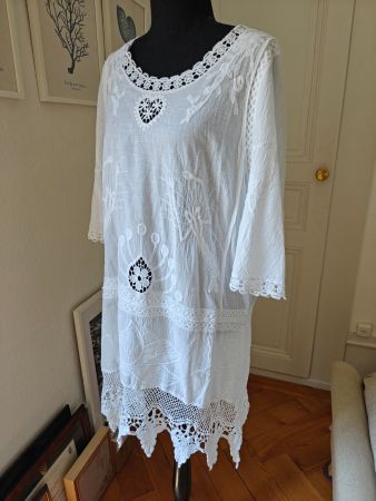 White embroidered crochet beach coverup hearts M L