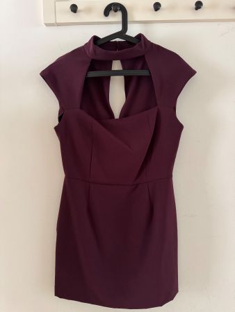 Elegantes Cocktailkleid mit Cut outs