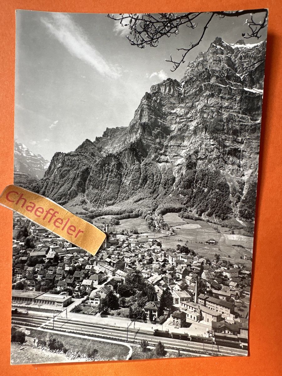 Cartoline postali: Feldpost: Netstal GL mit Wiggis. – Usato da Zürich venduto da Chaeffeler