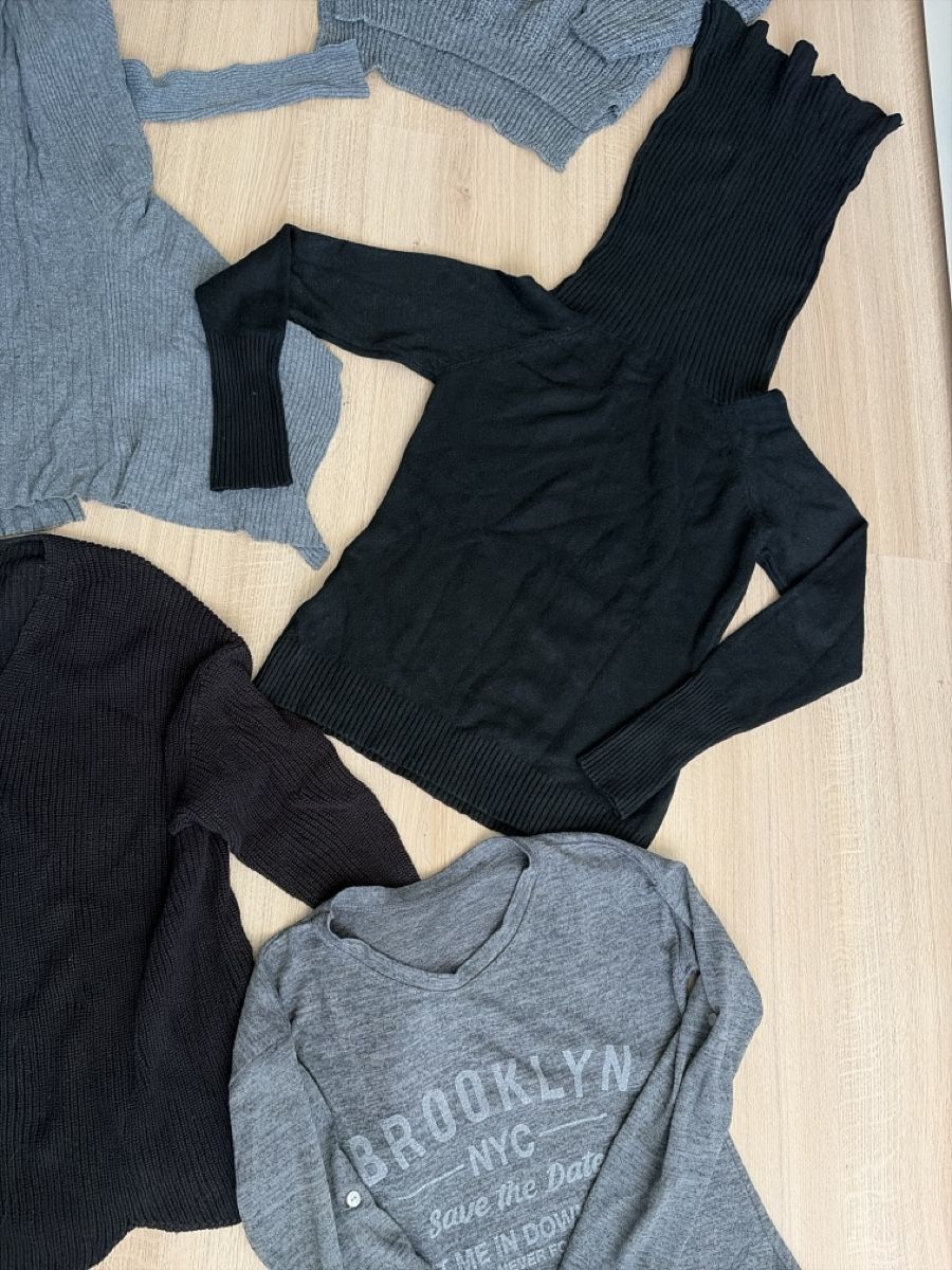 Lots de vêtements: Damen Pullover & Strickjacken verschiedene Farben 6 Stk – D'occasion à Meierskappel par Coke 3