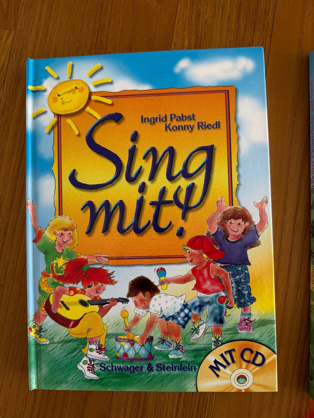 Libri: 2 Kinder Singbücher gebunden mit Hardcover – Nuovo (secondo la descrizione) da Sissach venduto da laura.x4 1