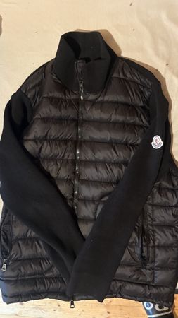 Piumino Moncler nero taglia M