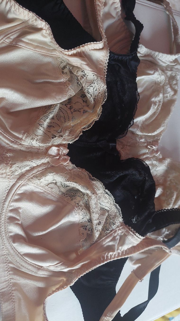Biancheria intima: BH-Unterwäsche in 3Farb&Grösse.70C-75C&? – Nuovo e nell'imballaggio originale da Basel venduto da O-MEGA