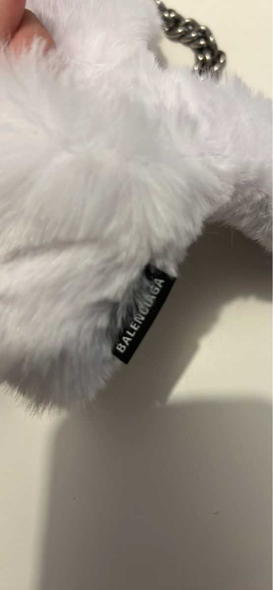 Balenciaga Taschen für Damen: Fluffy Airp White – Gebraucht aus Paradiso von bar_bj6x 2