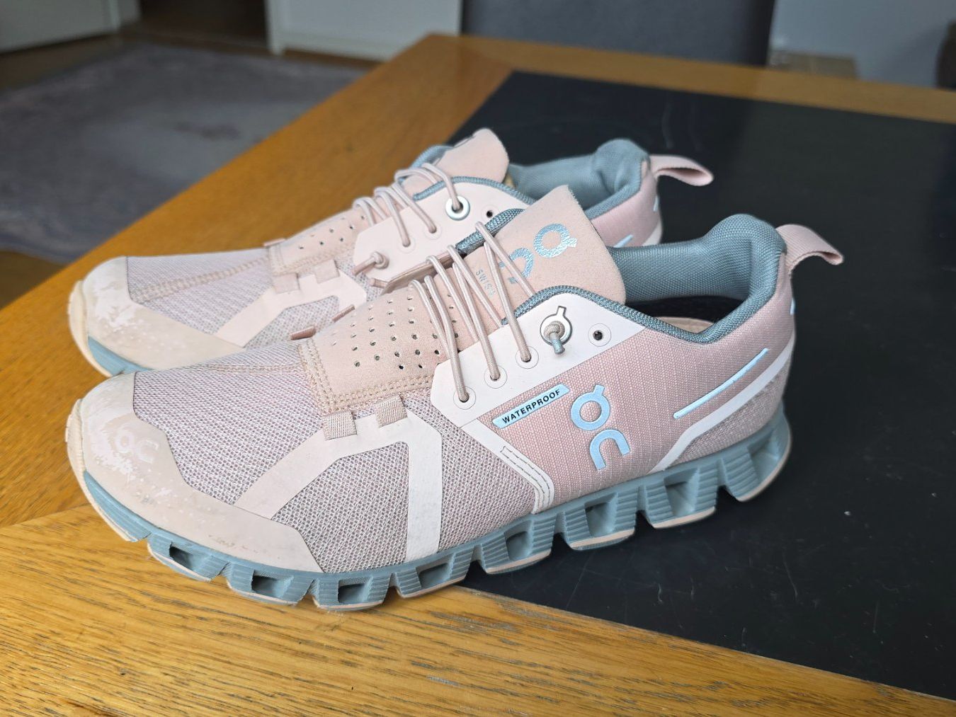 On Scarpe da donna: On Cloud waterproof schuhe EU 36.5 – Usato da Wallisellen venduto da theblacksheep