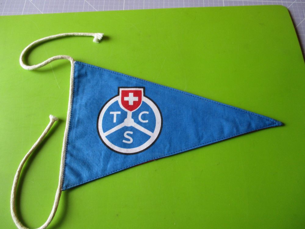 Fahnen: TCS / Schweiz  1 Wimpel – Gebraucht aus Ottikon Gossau ZH von hokuspokus
