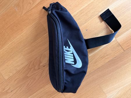 Nike Hüfttasche / Bauchtasche Schwarz - Wie Neu!  Top