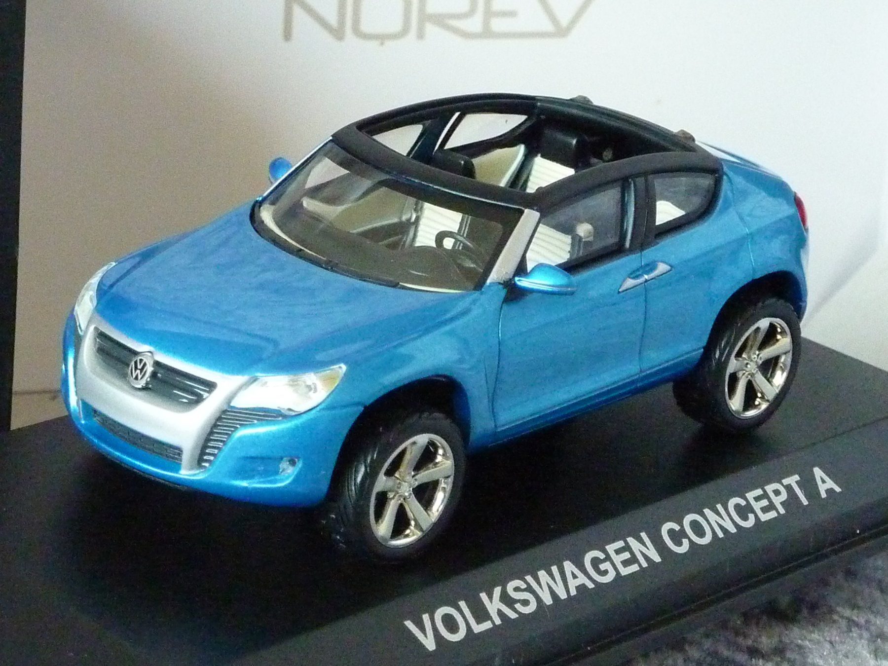 Volkswagen Modellini d'auto: Volkswagen Concept A  1:43 – Nuovo e nell'imballaggio originale da Dürrenäsch venduto da modellautos4you 2