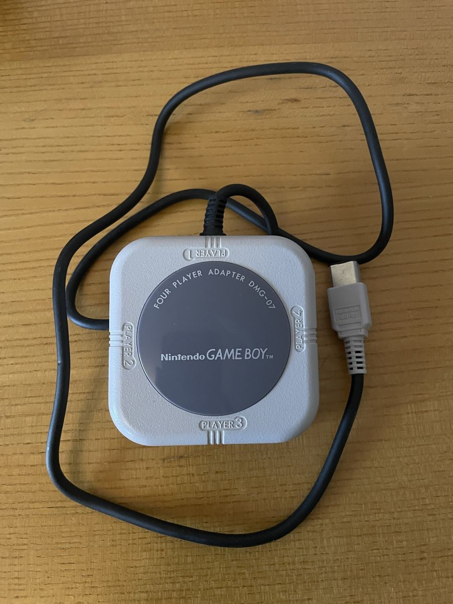 Nintendo Konsolen: Game Boy Four Player Adapter DMG-07 – Gebraucht aus Fribourg von Mymikrakra01