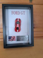 Artwork Ford GT im Rahmen - Motorsport Autobild Modellauto