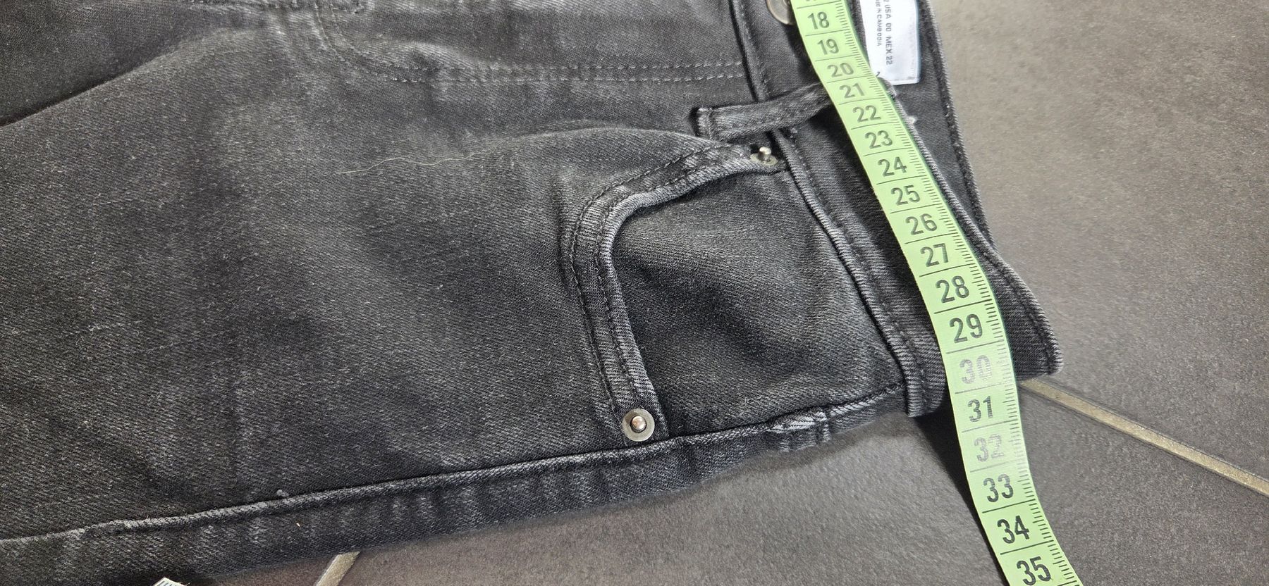 Bershka Jeans: Jeans Bershka Gr. 32 – Usato da Lyss venduto da Urma5 2