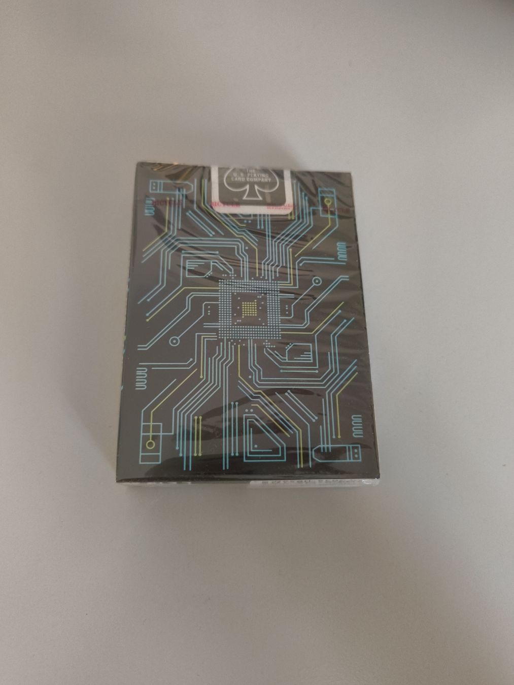Spiele: Bicycle Dark Mode Playing Cards – Neu und originalverpackt aus Bern von TxZ 1