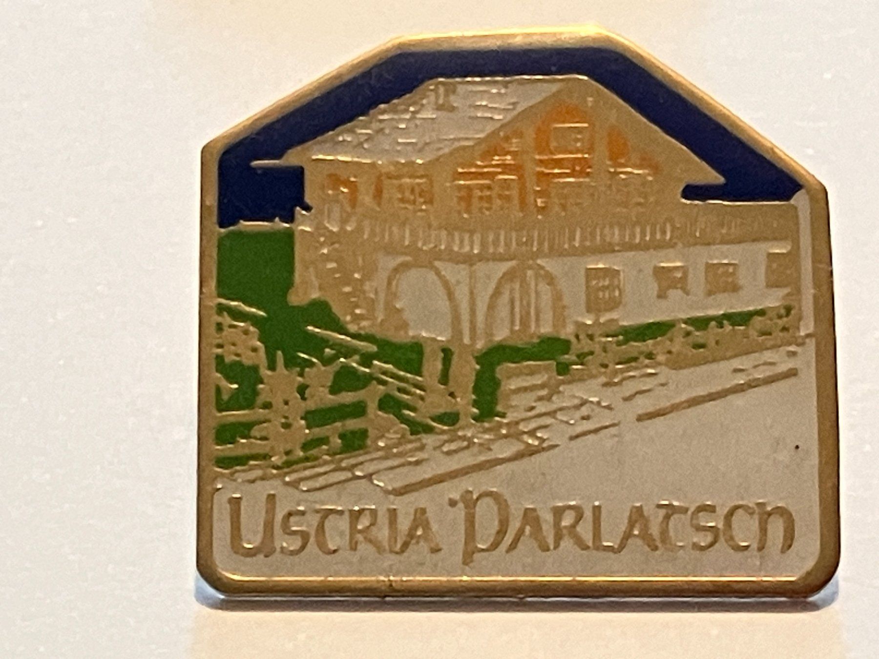 Placchette & Badge: 1 Pin Ustria Parlatsch – Usato da Basel venduto da djwwpp