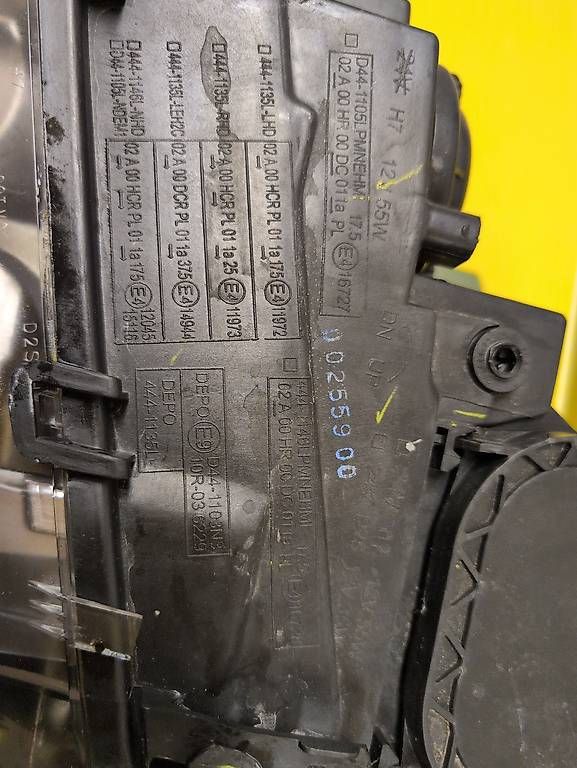 Fari: BMW E46 330ci Depo Scheinwerfer Angel Eyes – Usato da Altdorf UR venduto da RayPerson 2