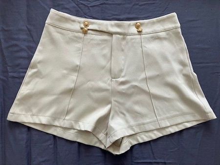 Short d'été chic, couleur beige clair T L