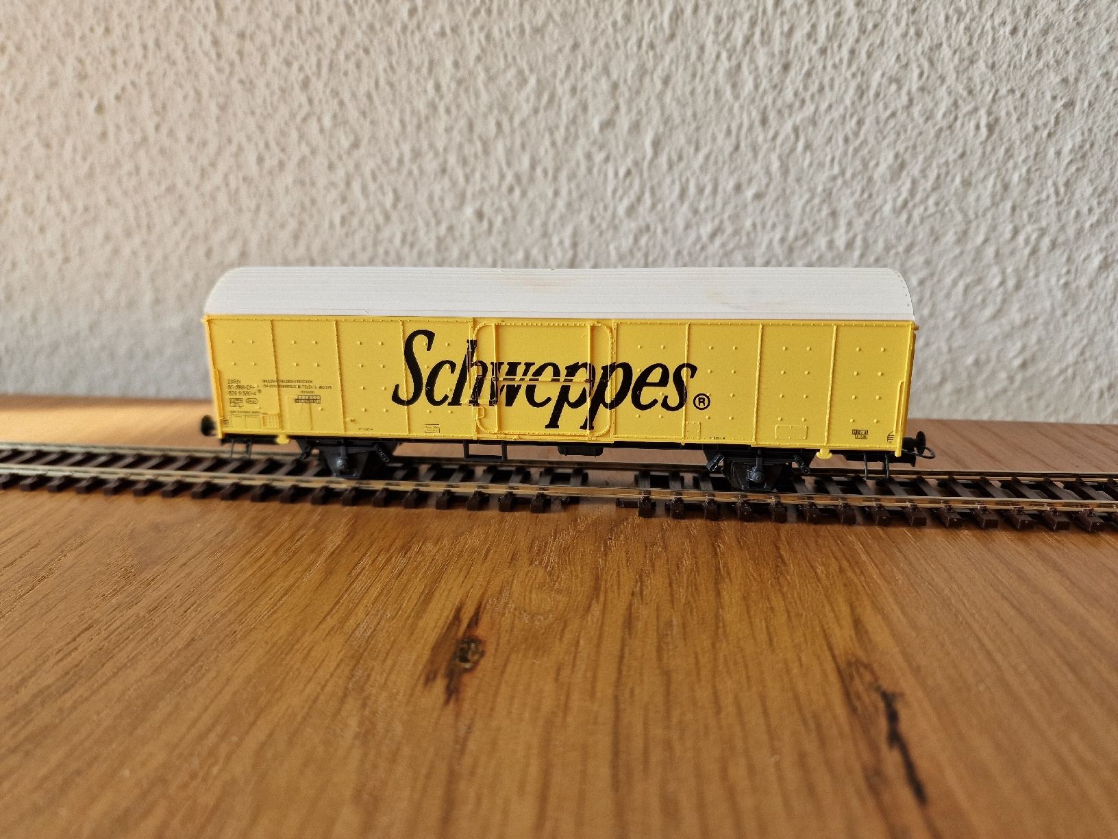 Lima Modelleisenbahnen: SBB Güterwagen Schweppes H0 – Gebraucht aus Matten b. Interlaken von lor_hr9w 1
