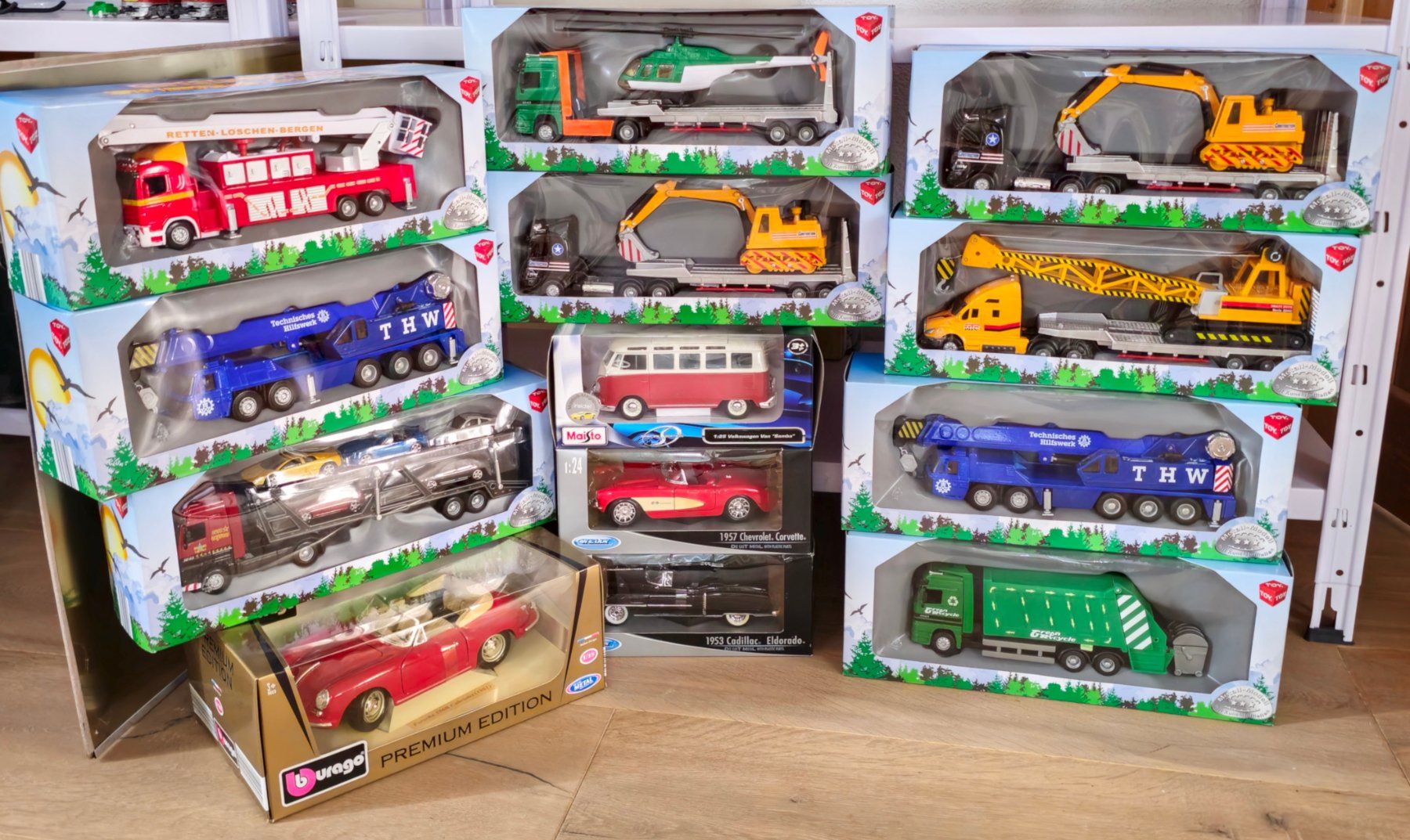 Jouets: Spielzeugauto – Neuf avec emballage d'origine à Walenstadt par pedroju-1