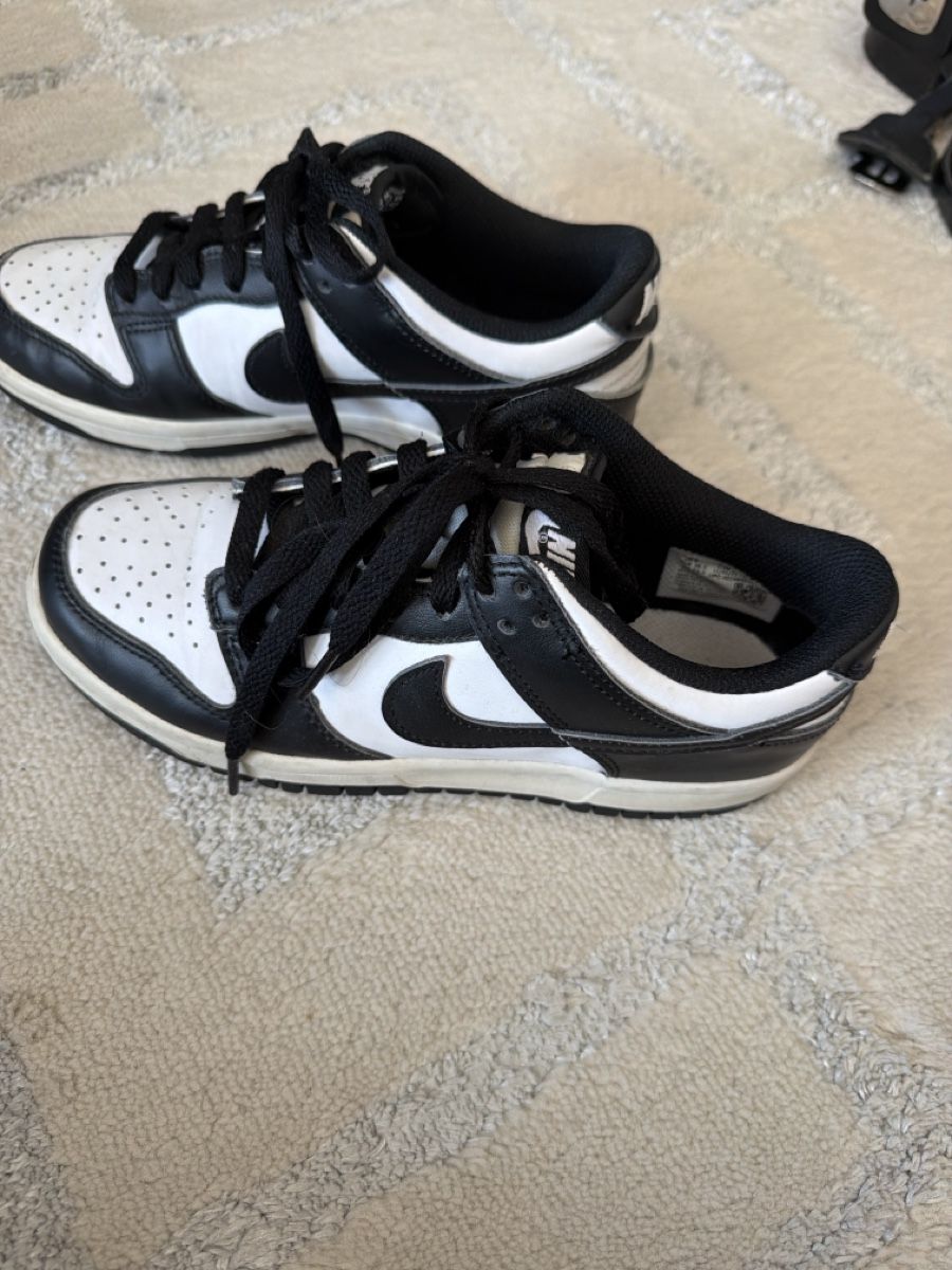 Nike Scarpe da uomo: Nike Dunk Low Black White Size 4.5Y Used – Usato da Begnins venduto da tha_7wyw 1