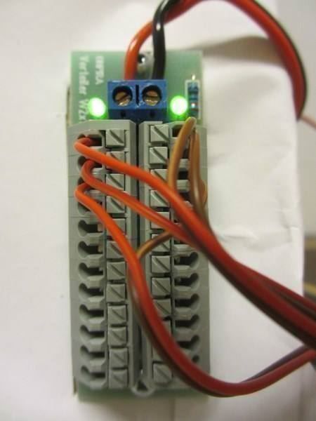 Batterie, Caricabatterie & Alimentatori: 5 Stk. Stromverteiler mit LED Statusanzeige – Nuovo e nell'imballaggio originale da Dittingen venduto da Beamsplitter