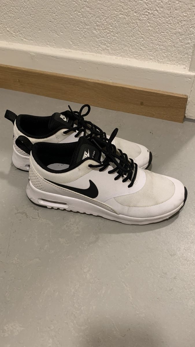 Nike Scarpe da donna: Nike Air Max Thea – Usato da Köniz venduto da blacksofa