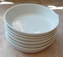 6 klein, weisse Backofenformen aus Porzellan von ASA