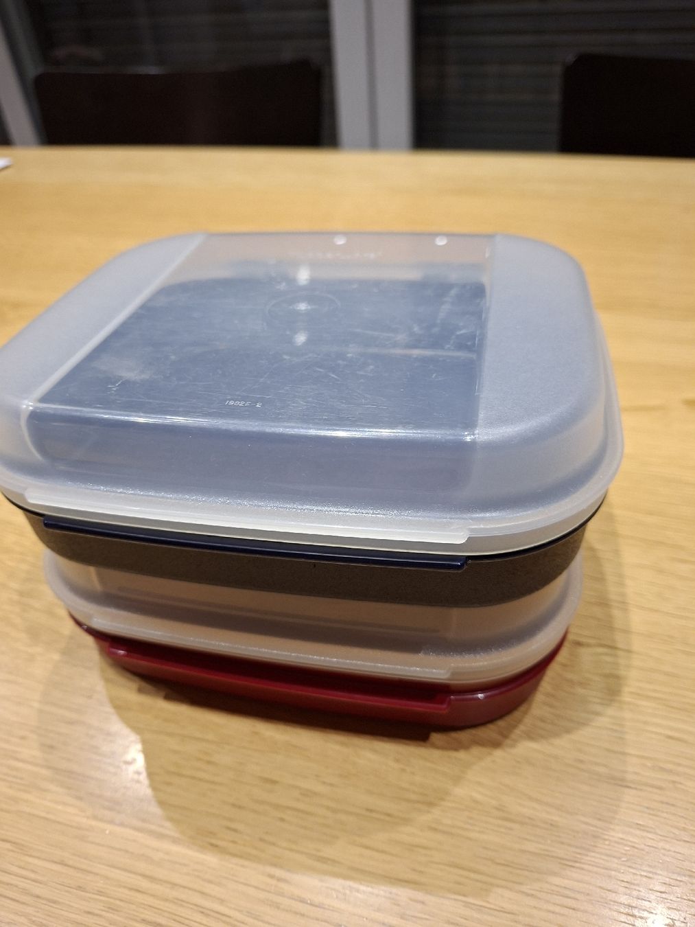 Tupperware Contenitori & Simili: Tupperware Behälter 2 Stück 20x17x6,5cm – Usato da Kappel SO venduto da Alaska1313