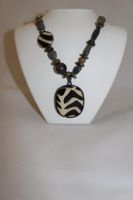 Collier type africain