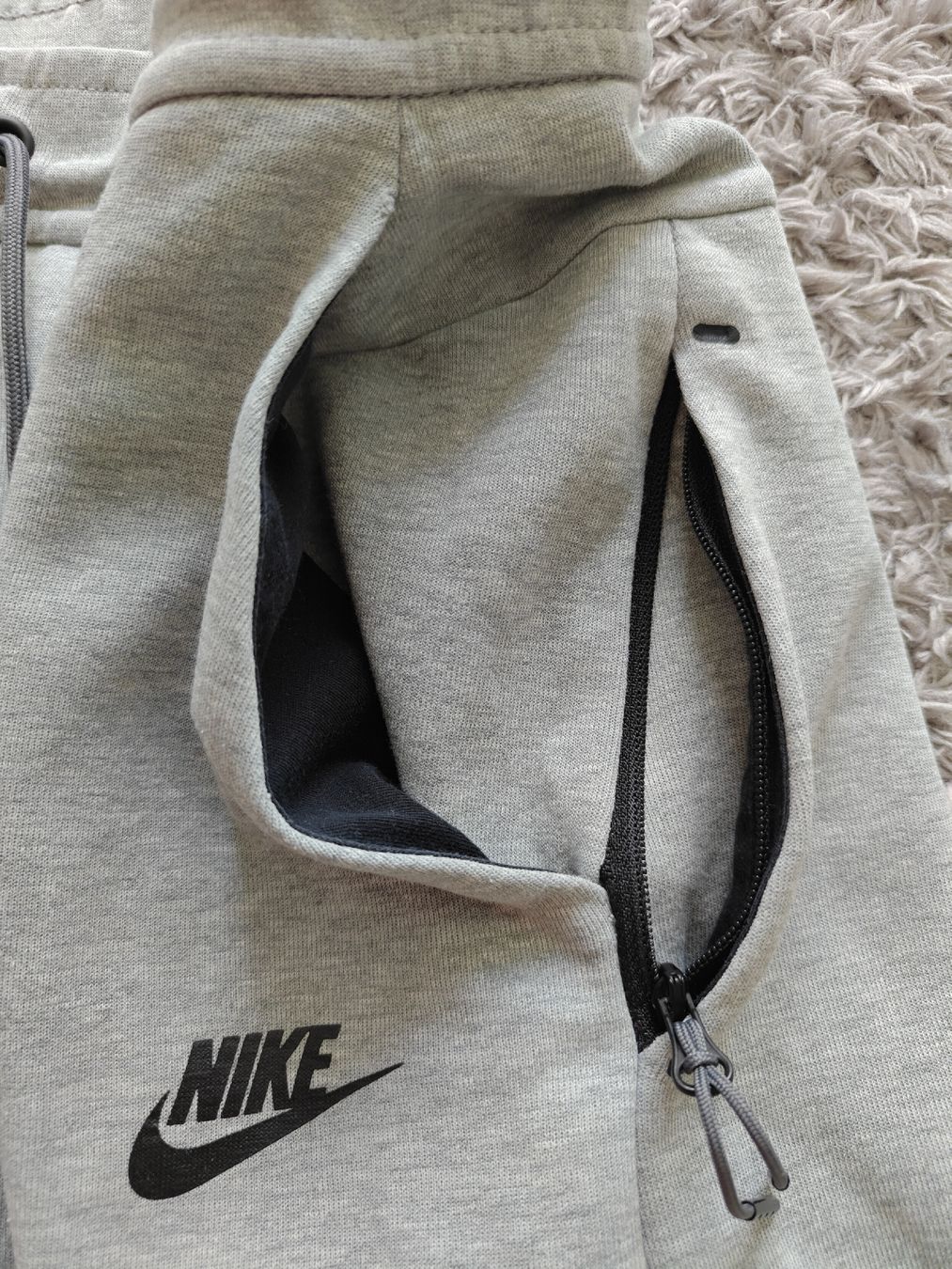 Nike Pantalons: Nike Shorts – D'occasion à Pieterlen par Saemelili 2