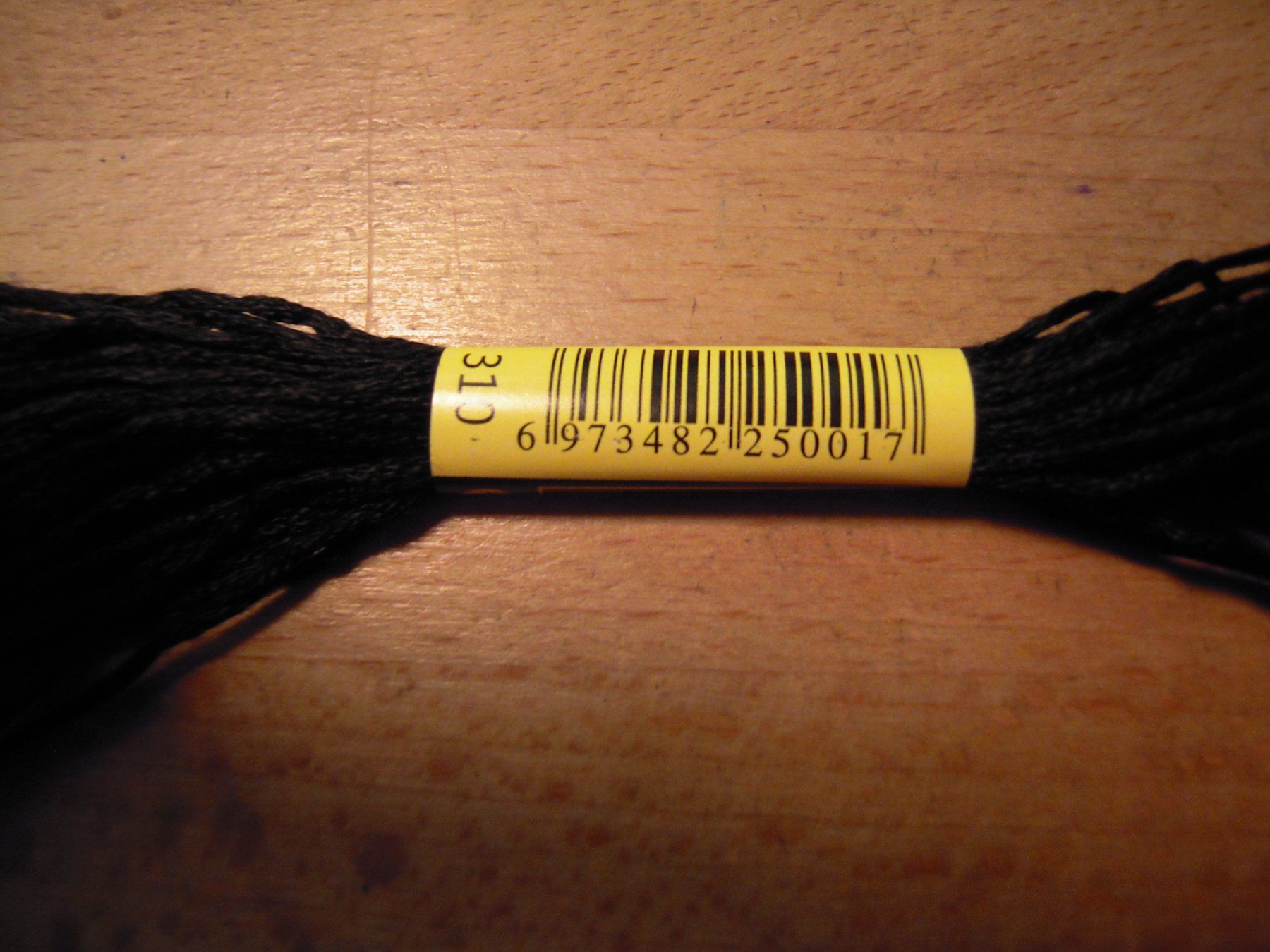 Kordeln & Faden: 200 Stickfäden Stickgarn (200 verschiedene Farben!) NEU – Neu und originalverpackt aus Uzwil von visions77 6