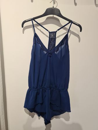 Hunkemöller Spitzenjumpsuit blau, Grösse L - Sommerlich!