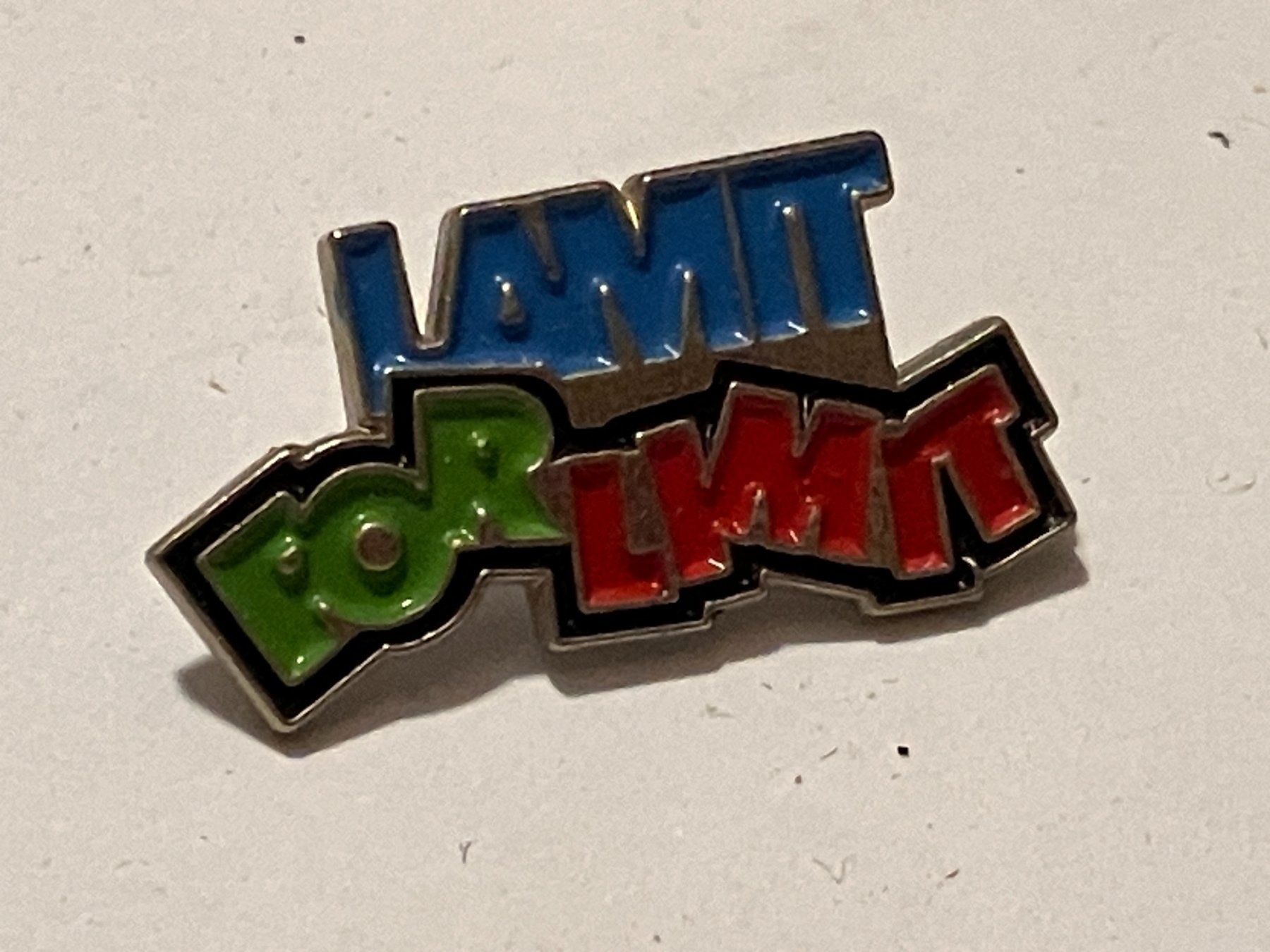 Placchette & Badge: 1 Pin Lamit for Limit – Usato da Basel venduto da djwwpp