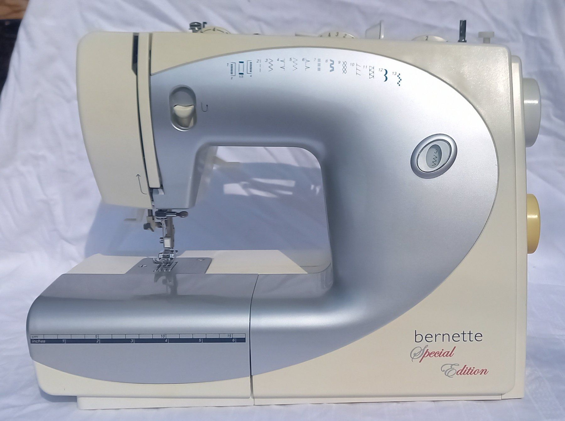 Bernina Macchine da cucire: Bernette special edition Nähmaschiene – Usato da Oberfrittenbach venduto da Damo1