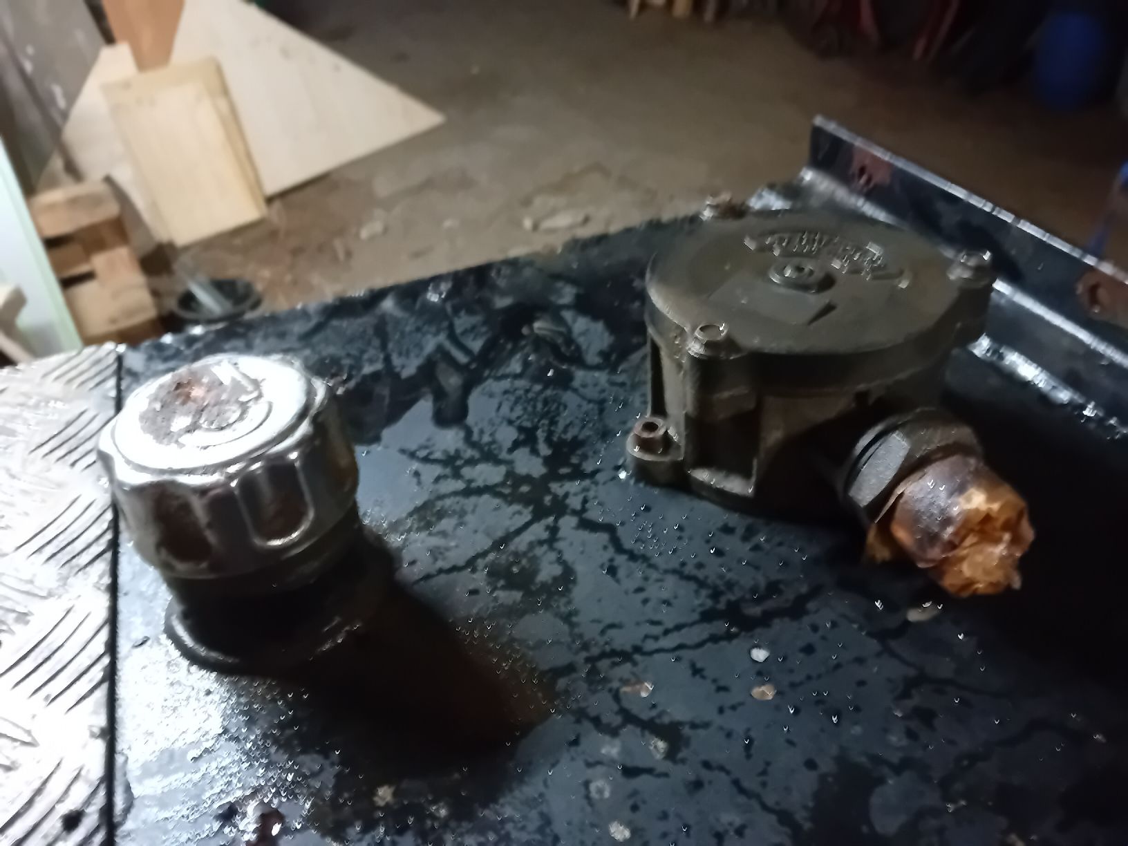 Accessori per altri veicoli: Hydraulik Öl Tank ca 80 l – Usato da Horgen venduto da von_g7nl 4