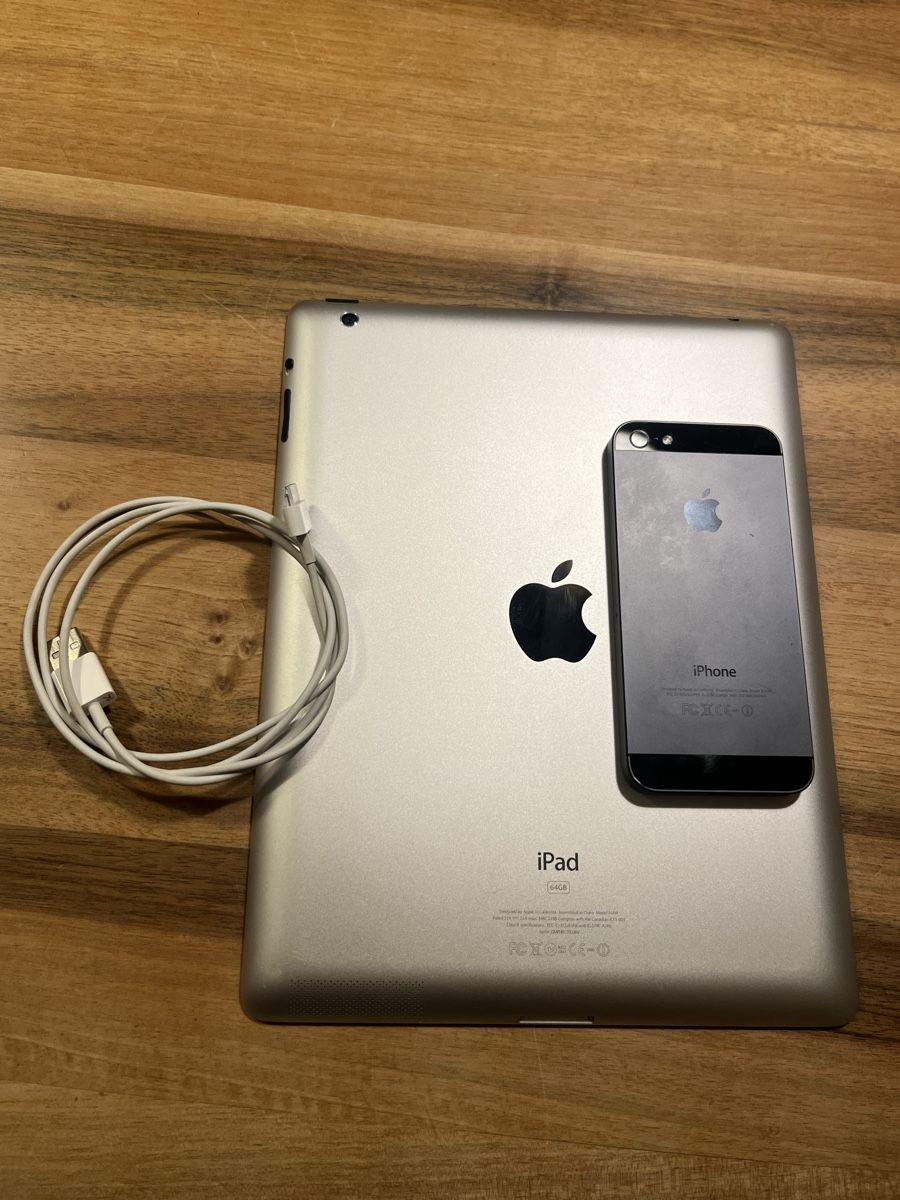 Apple Handys / Smartphones: iPhone 5s iPad 4 64GB mit Ladekabel und Hülle – Gebraucht aus Würenlos von KLG_3TBs 1