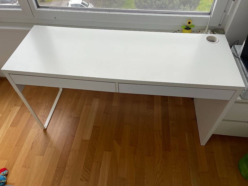 Scrivanie: Ikea Micke Schreibtisch – Usato da Buchs AG venduto da D6lf6n 1