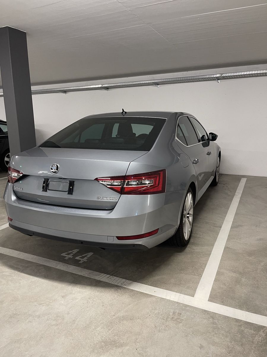 Skoda Automobili: Skoda Superb 2.0 TDI – Usato da Steinhausen venduto da PJ_23 4