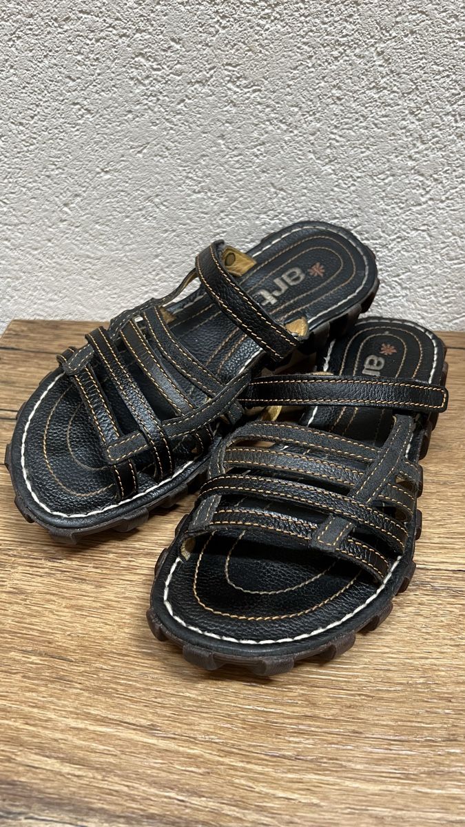 Art Chaussures femmes: Art Sandalen Gr.40 – D'occasion à Visp par bluenero