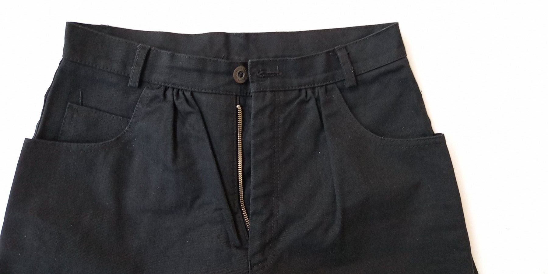 Jeans: schwarze Sommer-Jeans – Nuovo (secondo la descrizione) da Wängi venduto da Ladys_First 1