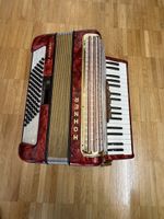 Akkordeon Hohner Concerto III rot gebrauchter Zustand