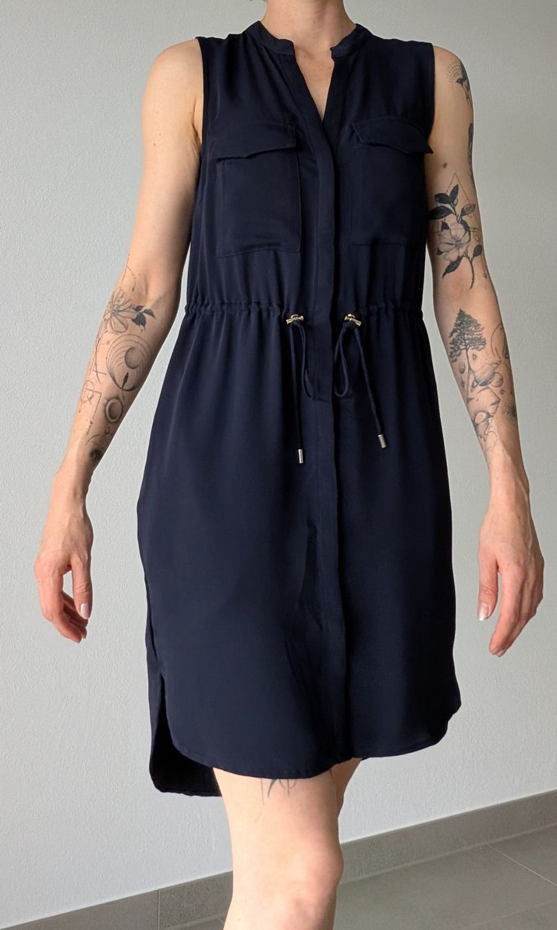 H&M Vestiti: H&M Kleid, Gr. 36, dunkelblau – Usato da Luzern venduto da angii.meier
