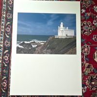 Hochwertige Offset-Lithografie "Hartland Point Leuchtturm"