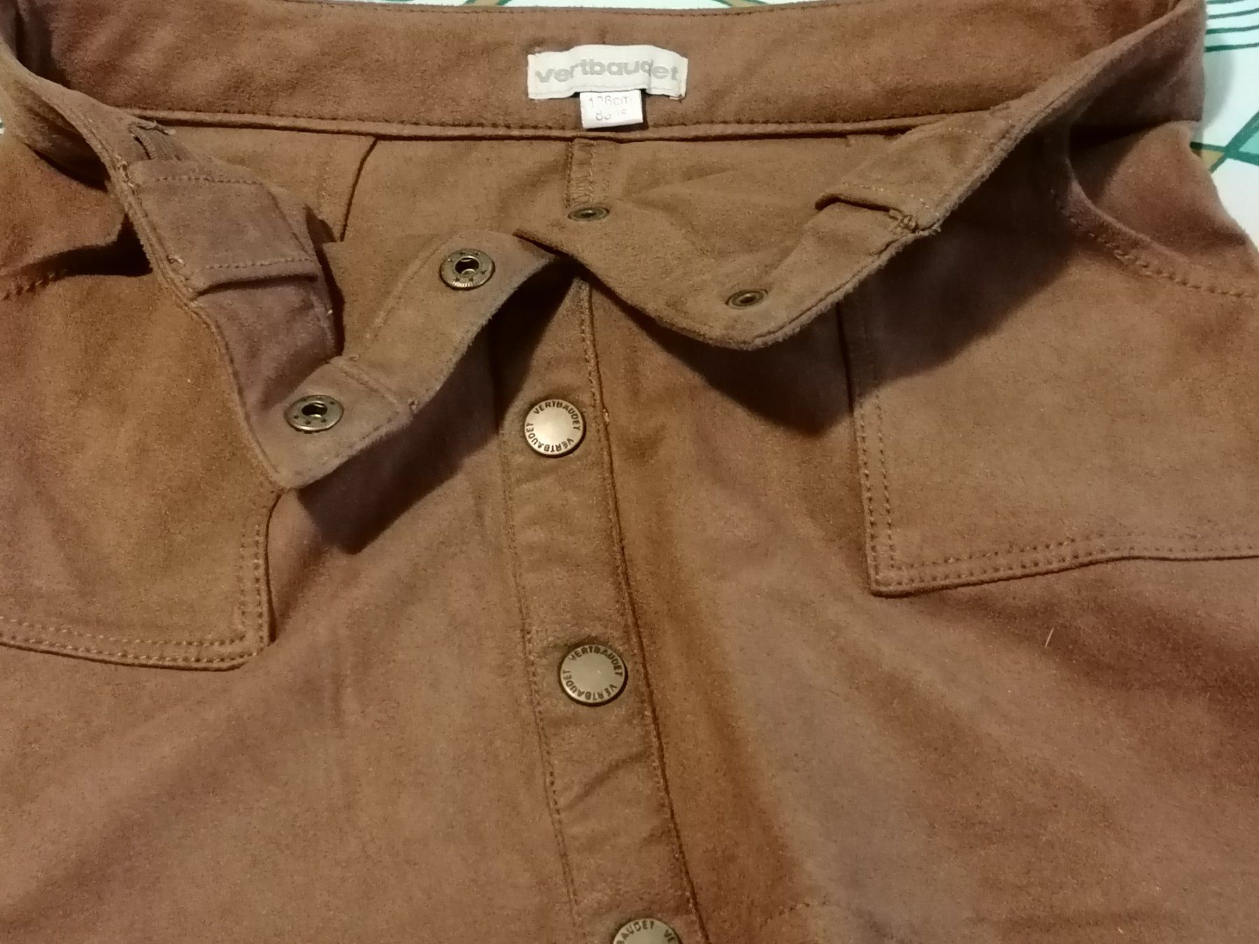 Vestiti & Gonne: Jupe, mini jupe, jupe en suédine,bas – Usato da Montcherand venduto da petiteoune75 4