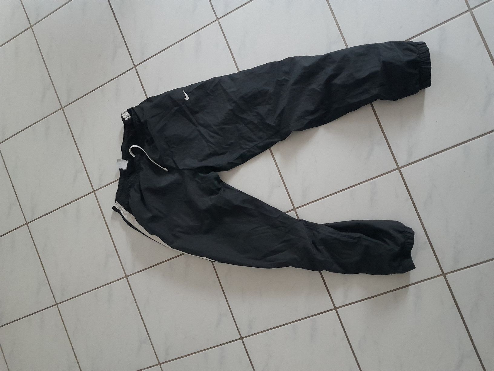Nike Pantalons: Nike XL Jogginghose – D'occasion à Derendingen par MKGartenpflege26 1