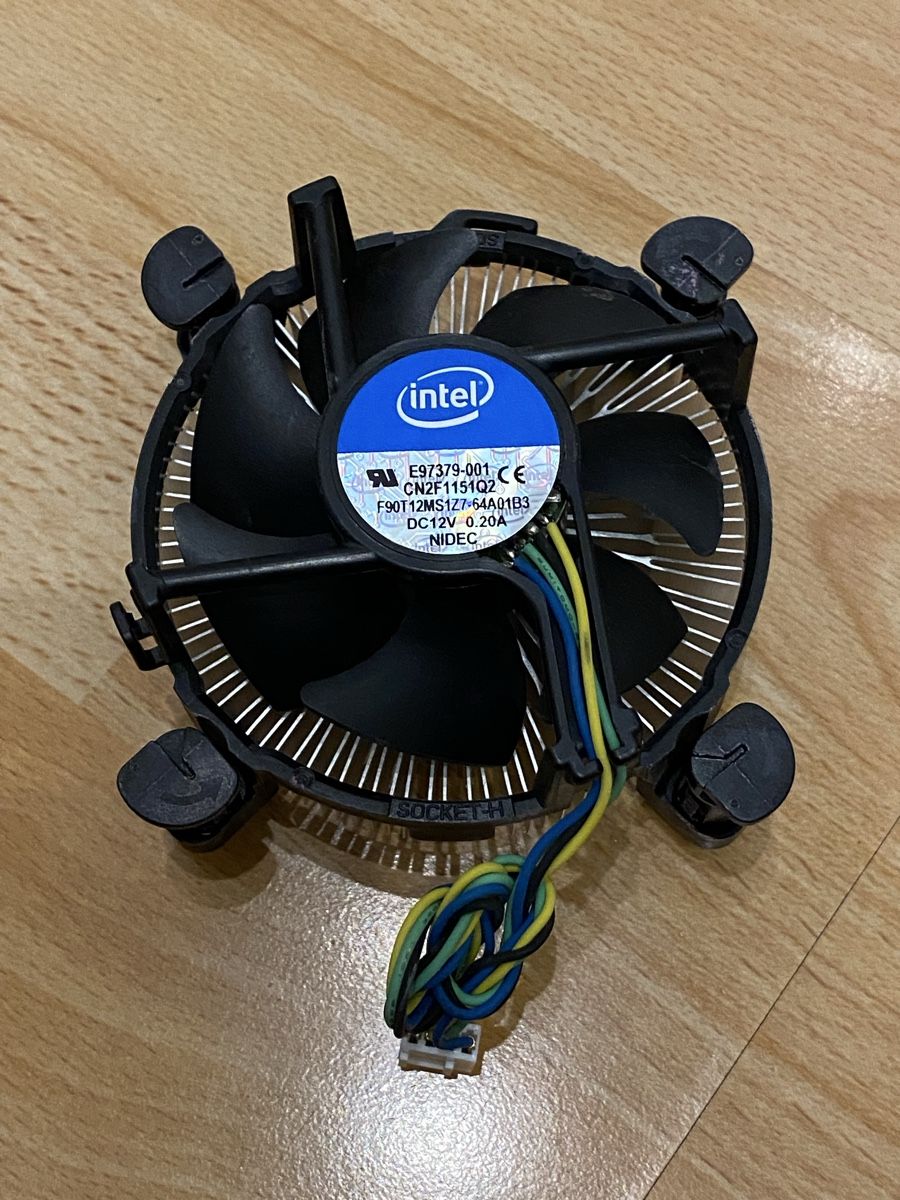 Intel Componenti elettronici: Intel Core i7-2600 3,40 GHz + Original Intel CPU-Kühler – Usato da Muttenz venduto da 68Mauri 2