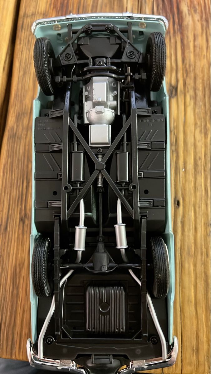 Ford Voitures modèles: Ford Thunderbird Oldtimer-Modellauto, 1:18 – D'occasion à Umiken par mar_p7n9 1